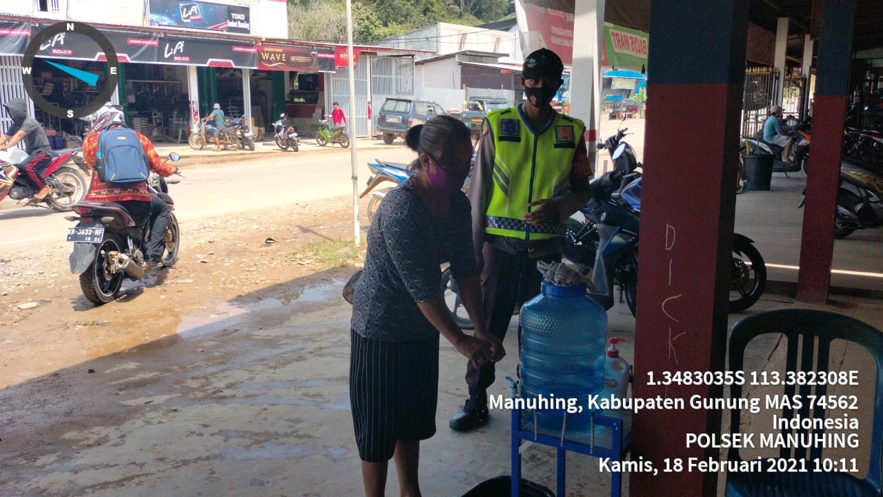 Imbau Warga Manuhing Rutin Cuci Tangan
