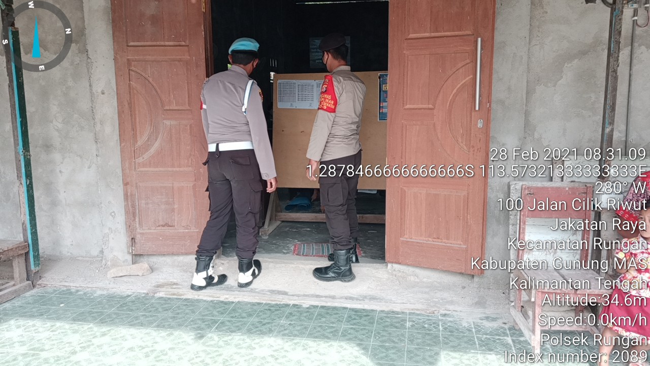 Polsek Rungan Amankan Jalannya Ibadah Minggu