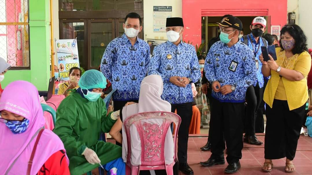 Wali kota Buka Pelaksanaan Vaksinasi Bagi Lansia