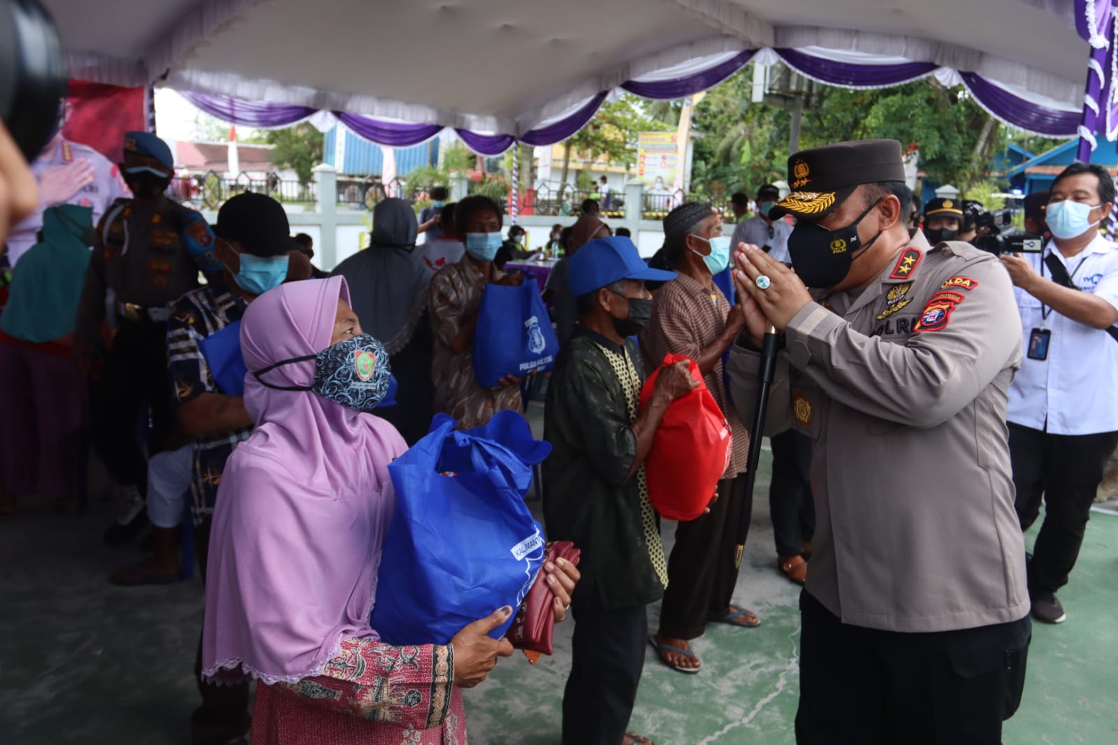 Polda Kalteng Salurkan 500 Dosis Vaksinasi di Hari Santri Nasional