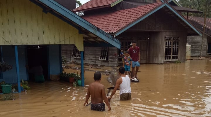 Desa Tumbang Talaken di Terjang Banjir