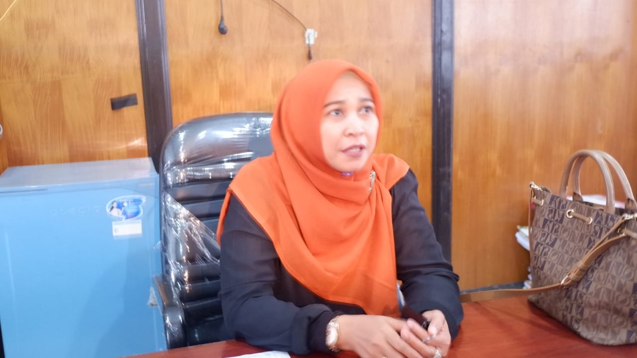 Hj.Mukarramah Ingatkan Warga Bahaya Perubahan Cuaca