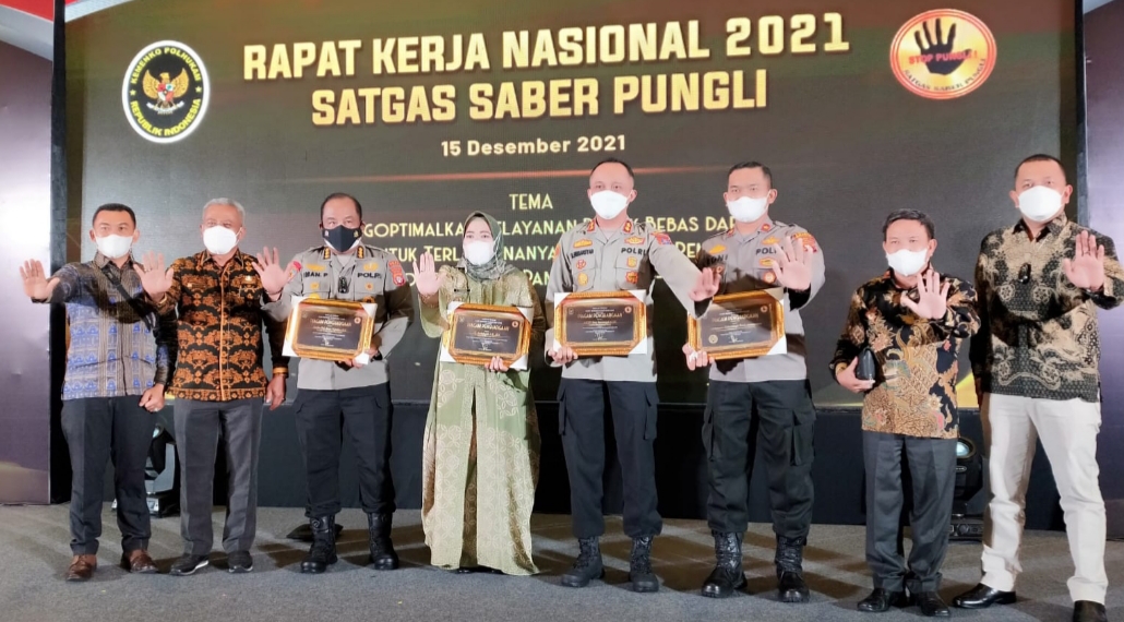 Apresiasi Saber Pungli, Polda Kalteng Dapat Penghargaan Dari Menkopolhukam
