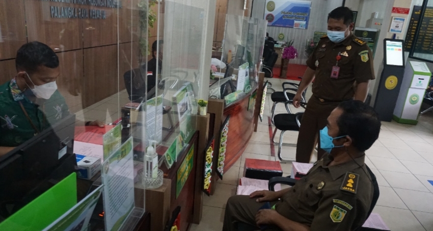 Jaksa Serahkan Tujuh Berkas Perkara Pidana Korupsi