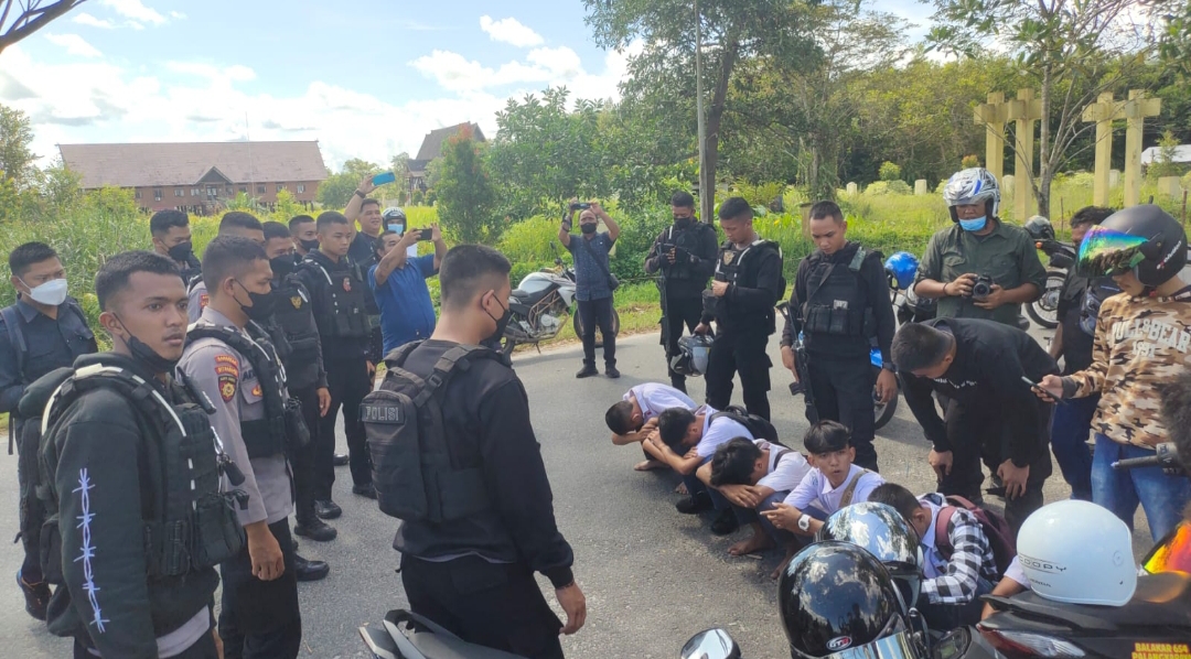 Nekat Tawuran, Enam Pelajar Diangkut Polisi
