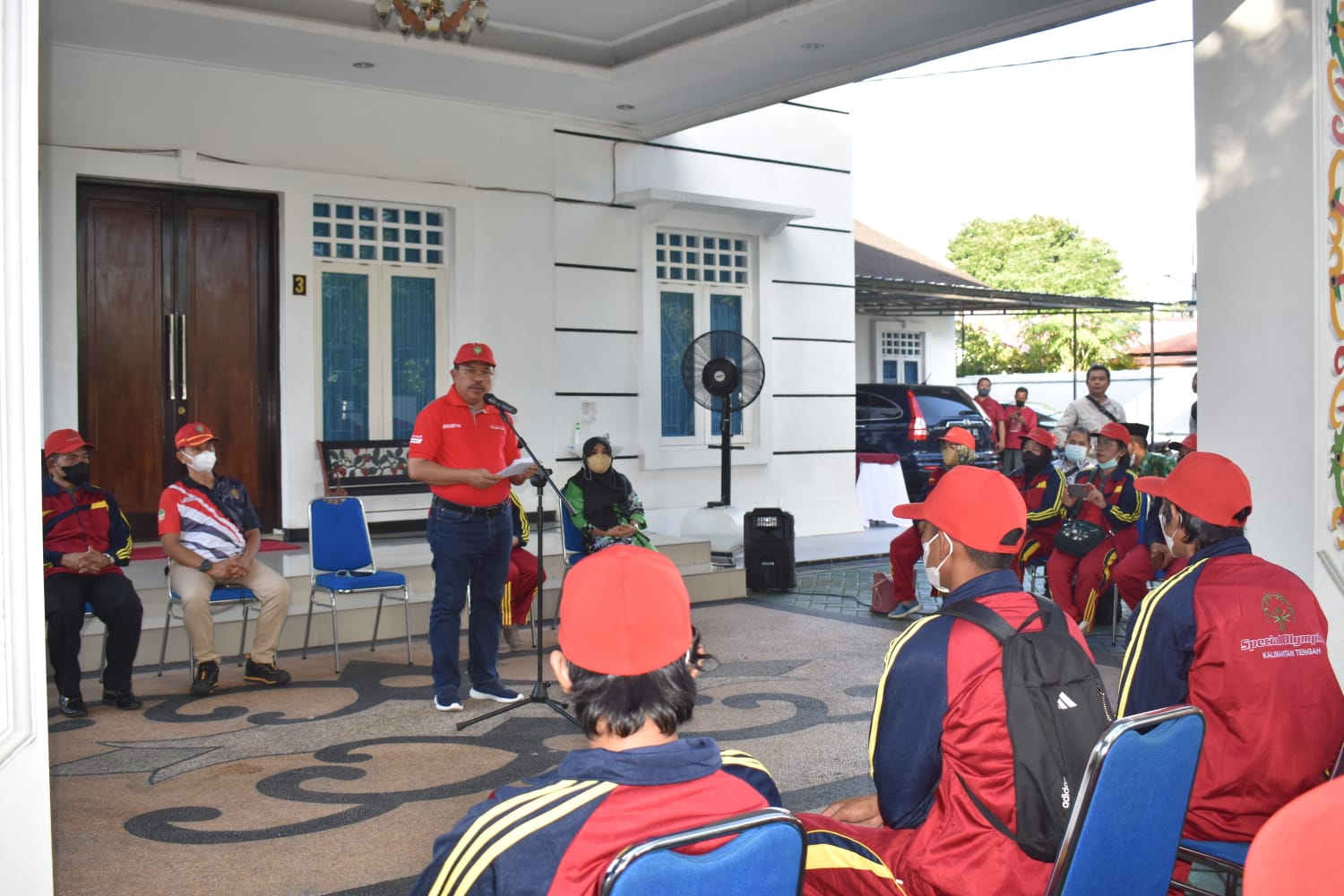 Sekda Lepas Kontingen Pesonas Kalteng