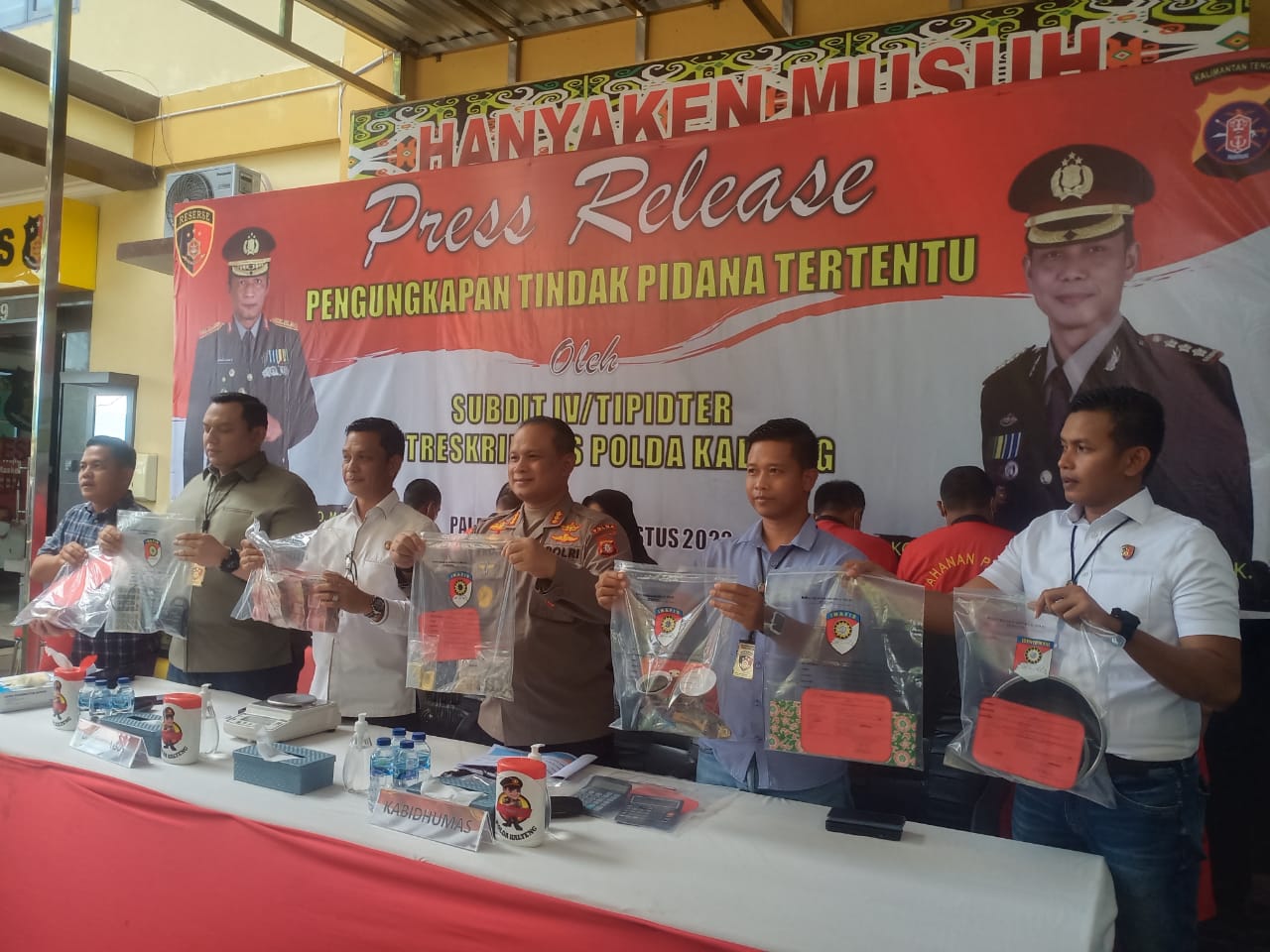 Polisi Amankan 36 Tersangka dan 1,3 Kg Emas