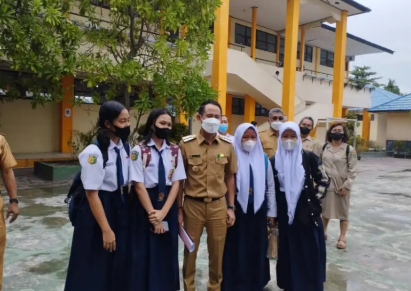 Walikota Palangka Raya Kunjungi SMP Negeri 2 Palangka Raya