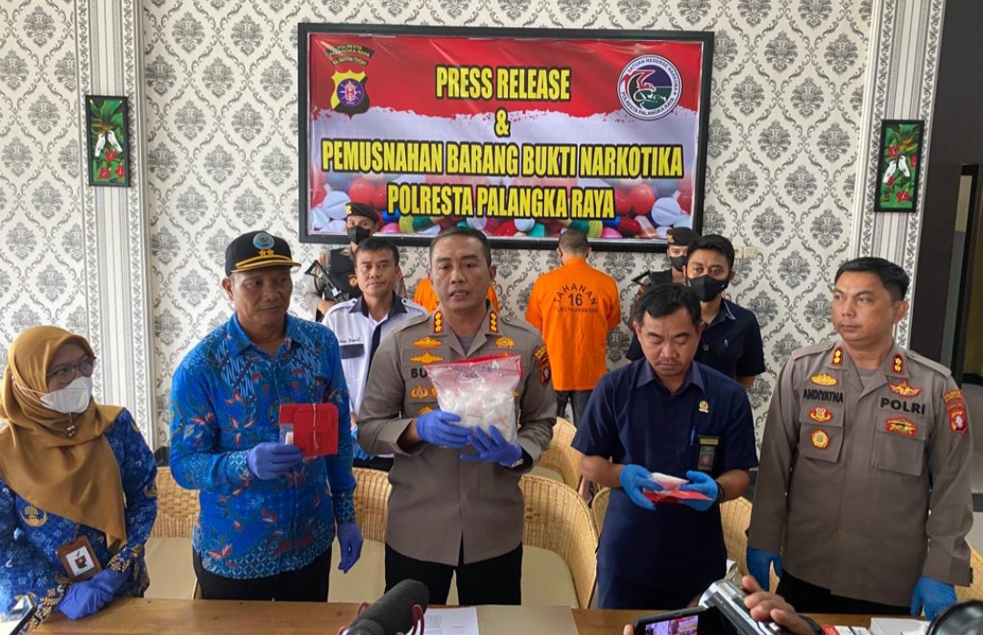 Polisi Musnahkan Sabu 1 Kg Lebih 