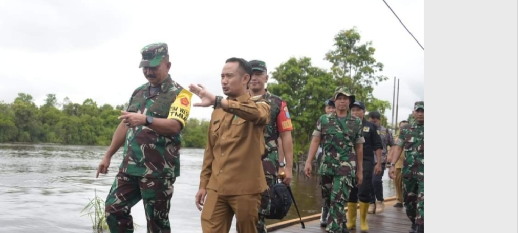 Walikota Palangka Raya Dampingi Ketua Tim Wasev Tinjau Lokasi Pelaksanaan TMMD