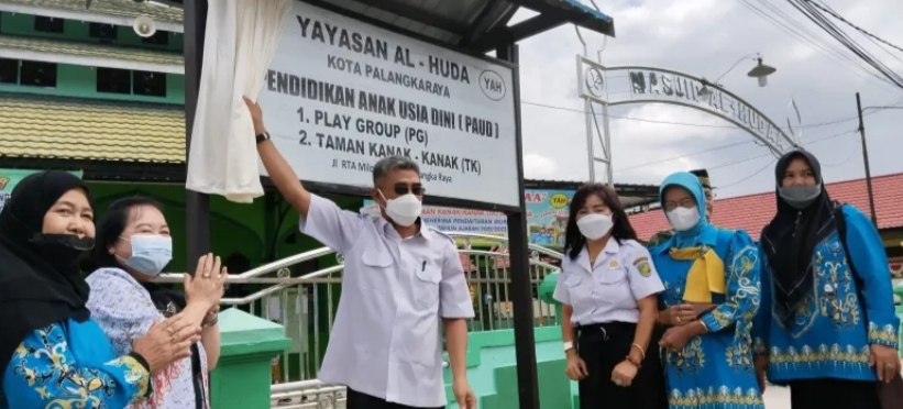 Plt. Kepala Dinas Pendidikan Palangka Raya Resmikan TK Al-Hudaa