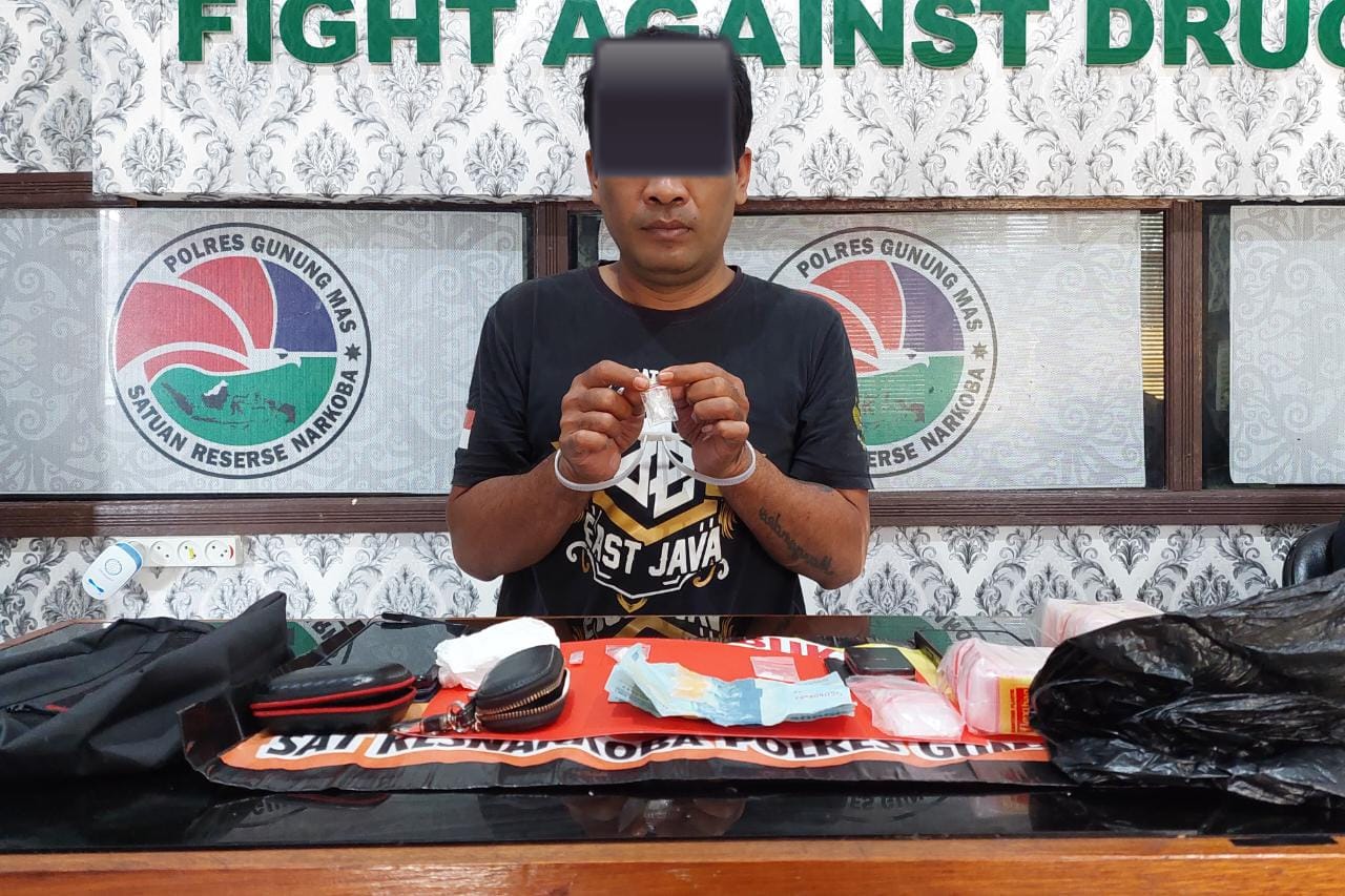 Transaksi Sabu di Kebun Sawit, Satresnarkoba Polres Gumas Sergap Warga Manuhing