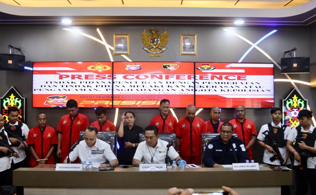 Polda Kalteng Bekuk Tujuh Terduga Pencuri Buah Sawit dan Penghadangan Polisi