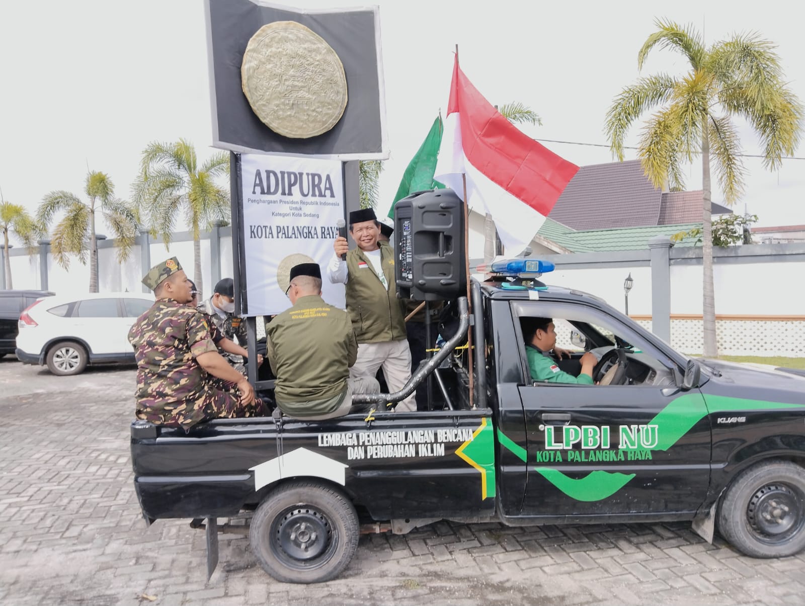 Masyarakat Harus Dapat Membangun Kesadaran Menjaga Kebersihan Lingkungan