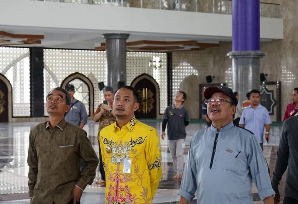 Wali Kota Tinjau Progres Pekerjaan Masjid Agung Kubah Kecubung