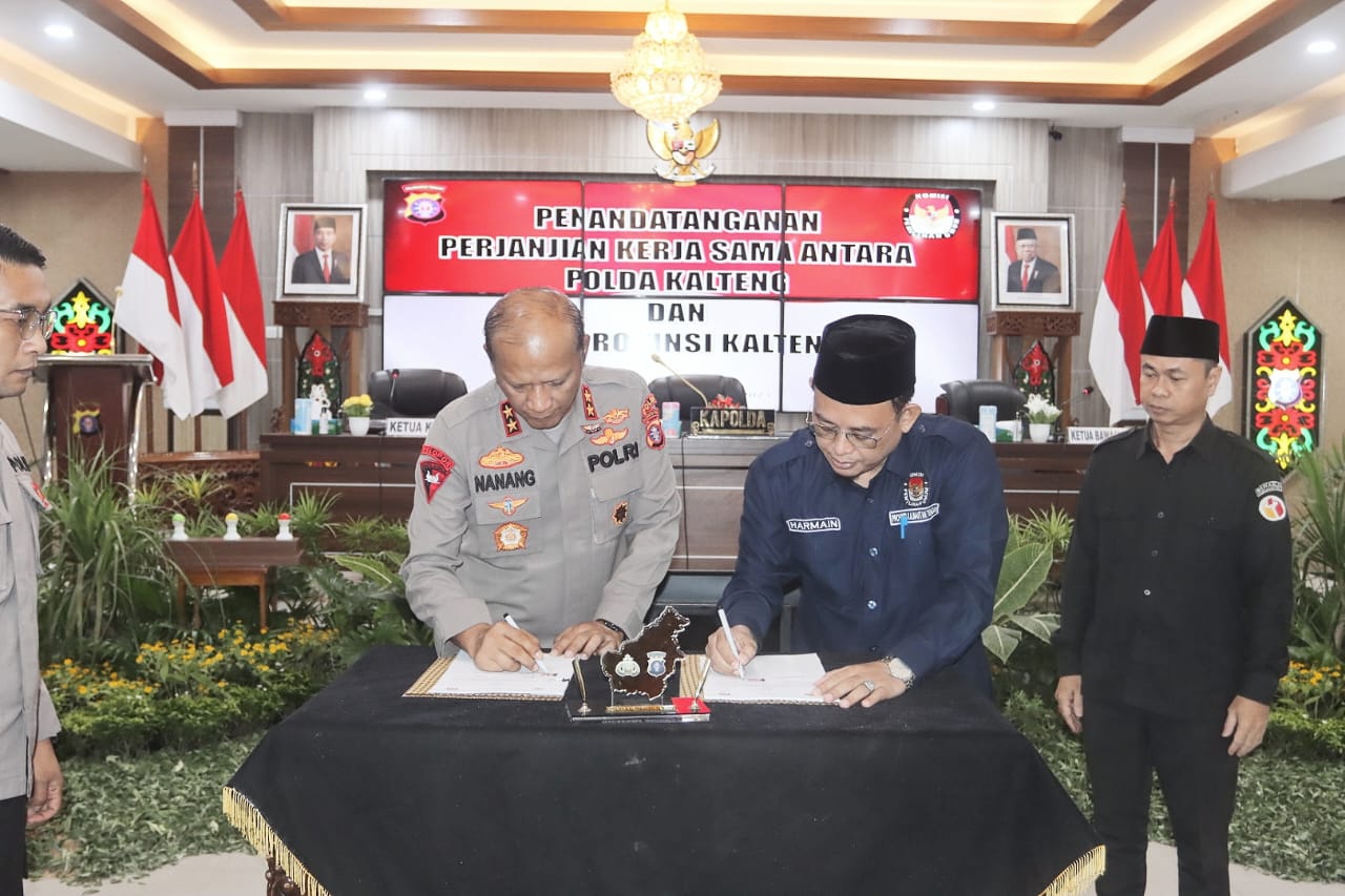 Sukseskan Pemilu 2024, Polda Kalteng Bersama KPU dan Bawaslu Tanda Tangani MoU