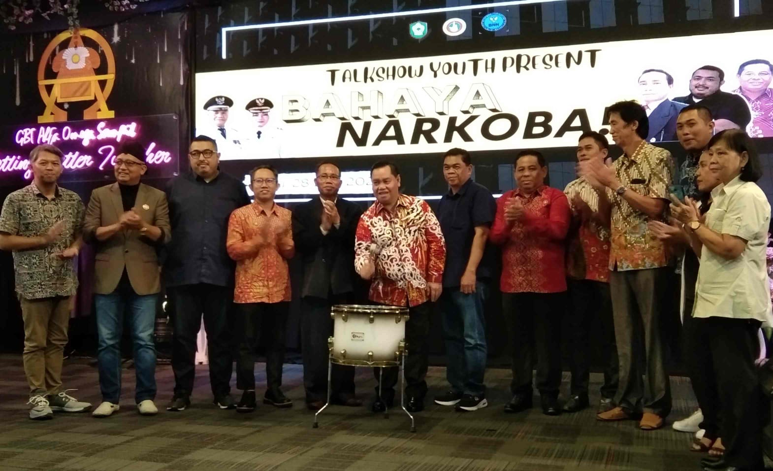 Bupati Kotim Buka Talk Show Bahaya Narkoba di GBT Alfa Omega Sampit
