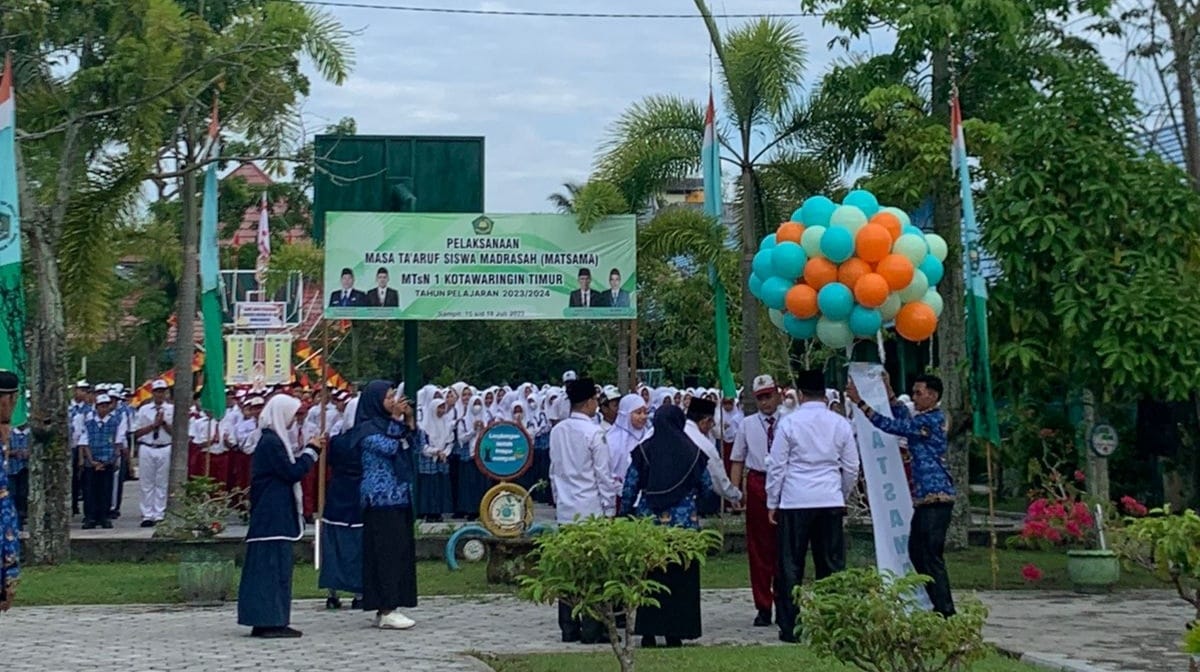 Ratusan Siswa MTsN 1 Kotawaringin Timur Ikuti Masa Ta’aruf Siswa Madrasah