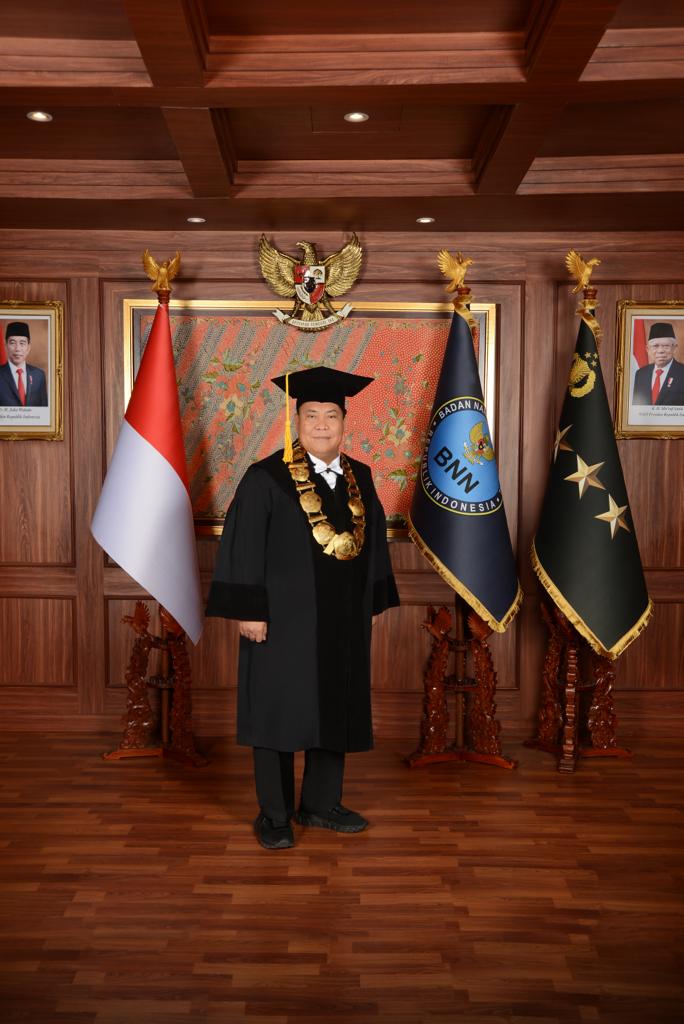 Komjen Pol. Prof. Dr. Petrus R. Golose Raih Penghargaan Tertinggi di Bidang Akademik