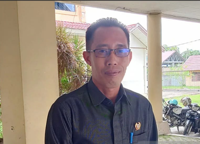 Dewan Barsel Apresiasi Panen Padi di Desa Damparan