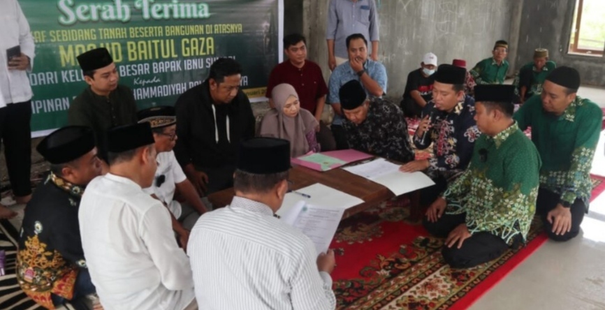 PDM Kota Palangka Raya Terima Wakaf Tanah dan Masjid Baitul Gaza