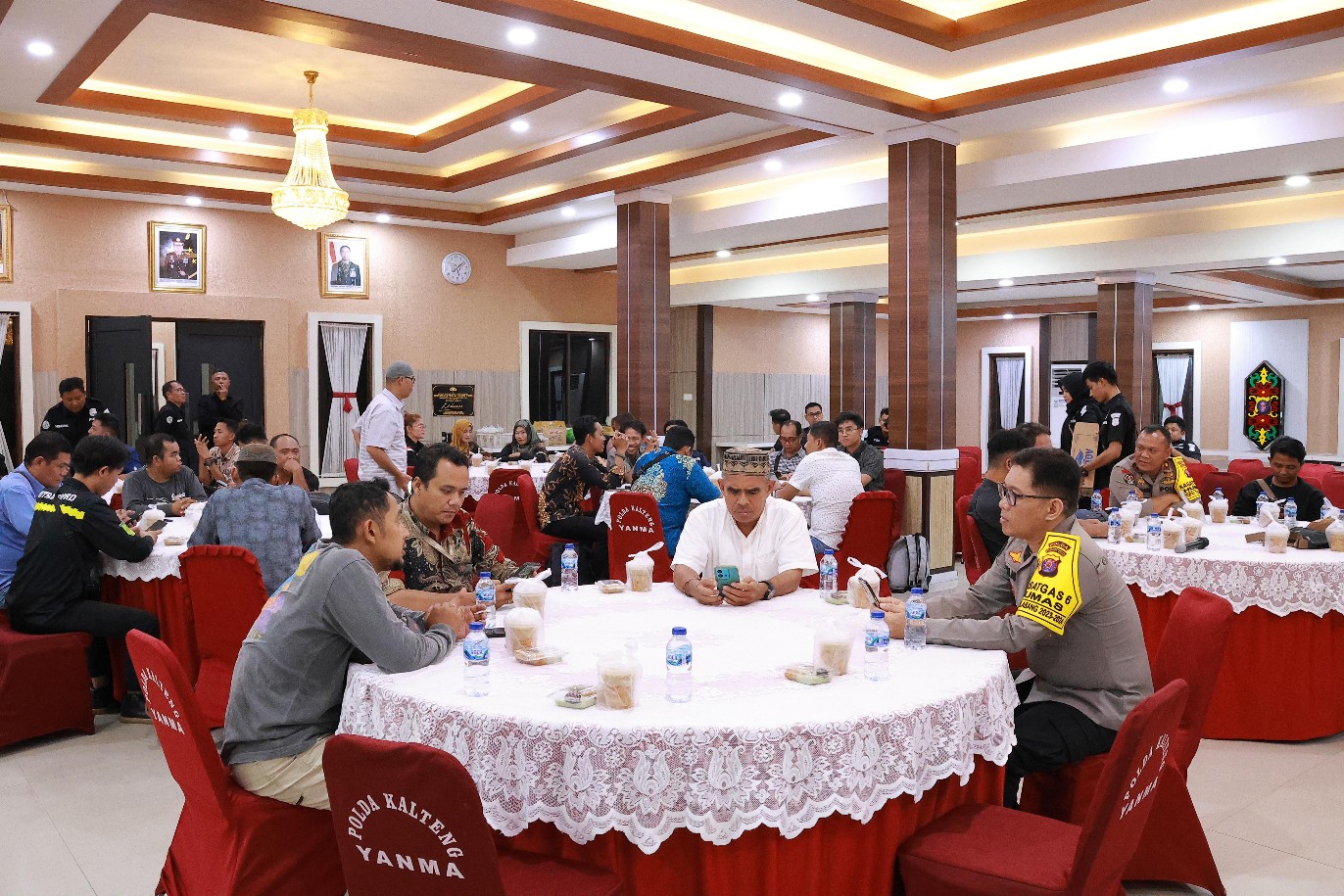 Perkuat Kemitraan, Kabidhumas Polda Kalteng Gelar Buka Puasa Bersama Insan Pers