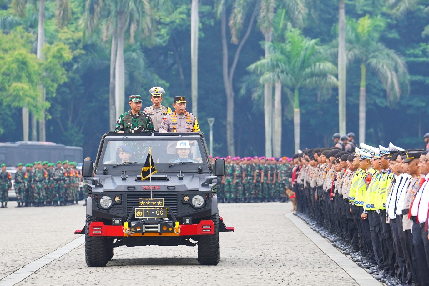 Apel Gelar Pasukan Ops Ketupat, Kapolri Ungkap Upaya Strategi Wujudkan Mudik yang Aman dan Nyaman