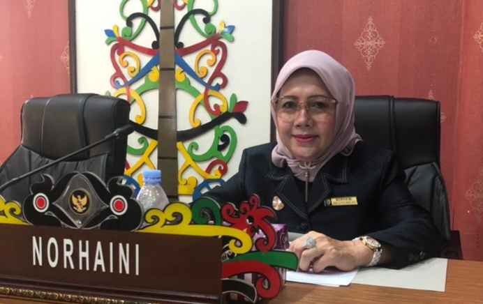Dorong Kaum Perempuan Ikut Membangun Daerah