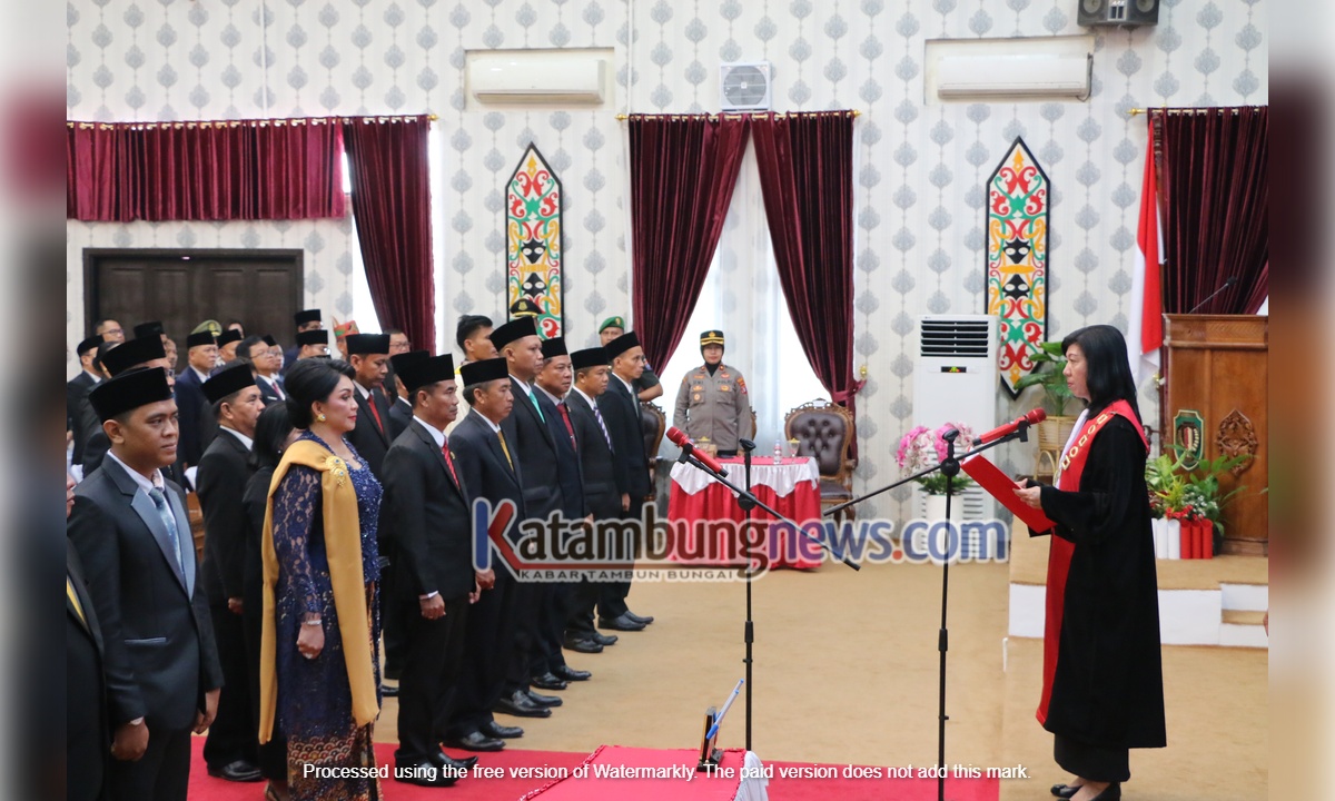 25 Anggota Legislatif Kabupaten Katingan Dilantik Oleh Ketua PN Kasongan