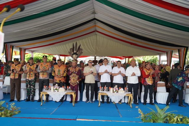 Menko Pangan Dapat Gelar Adat Dayak, Gubernur Kalteng Punya Program Kejutan 2026