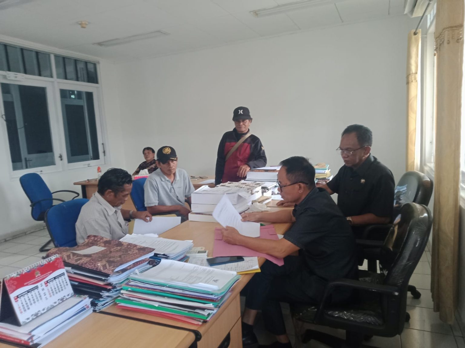 DPRD Barsel Diminta Bertindak atas Proyek Hauling PIR